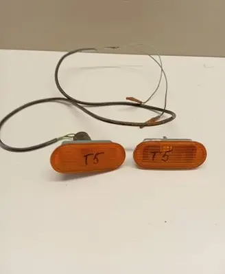 Volkswagen Transporter - Caravelle T5 Front fender indicator light 3B0949117B