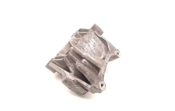 Jaguar XF X250 Engine mounting bracket 9656597780