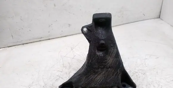 Audi A6 S6 C5 4B Engine mounting bracket 8D0199308L