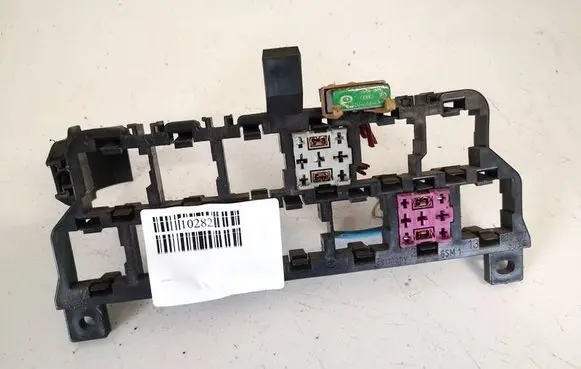 Audi A3 S3 8L Fuse box set 8d0937503e