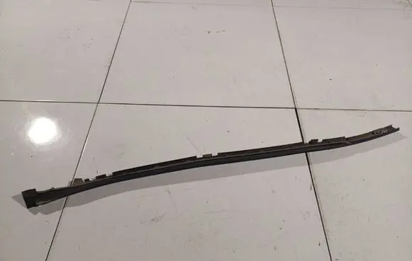 Opel Astra G Windshield trim 2002993