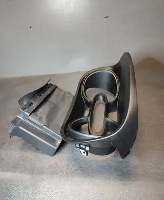 Opel Vivaro Dashboard trim 681010993R