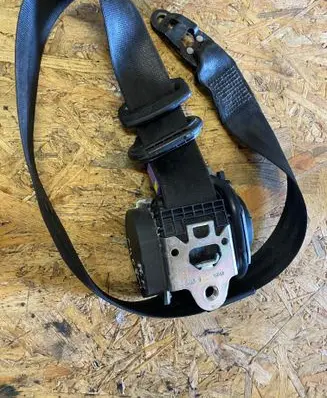 Audi A4 S4 B7 8E 8H Front seatbelt 8E0857705F 601916200C 106122007