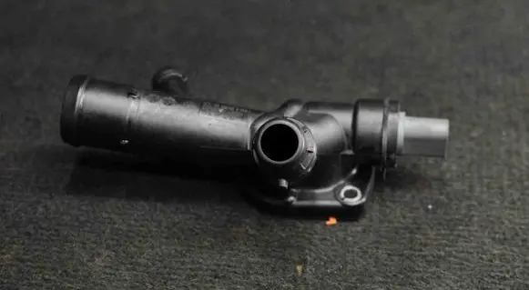 Audi A5 8T 8F Other engine bay part 03L121132AC