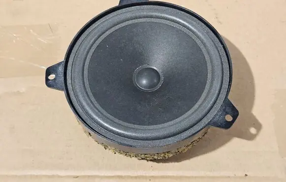 BMW 3 E46 Parcel shelf speaker 8368233 3314128 4918430703