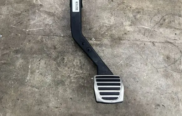 Alfa Romeo Stelvio Brake pedal 00505398740