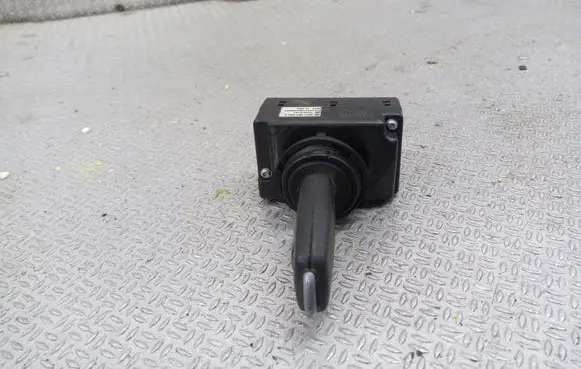 Volkswagen Touareg I Ignition lock 3D0905865E
