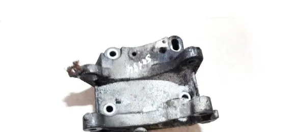 Peugeot 307 Engine mounting bracket 9637349380