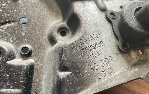 Rear door manual window regulator
