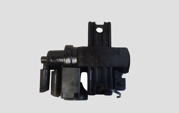 Nissan Murano Z50 Turbo solenoid valve 8200790180