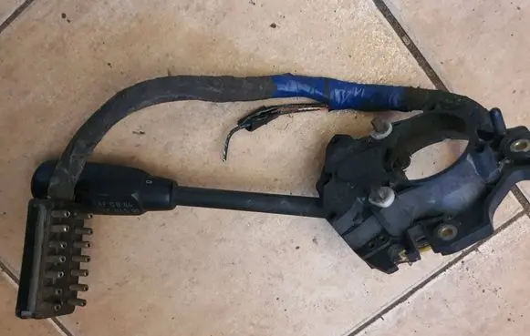 Mercedes-Benz E W124 Wiper control stalk 1245450124 HLS20169