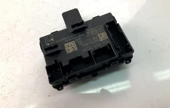 Skoda Octavia Mk3 (5E) Door control unit/module 5Q4959392K