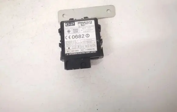 Mitsubishi Pajero Immobilizer control unit/module mr587673 x1t15971m