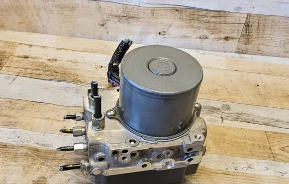 Infiniti Q50 ABS Pump 476604GH0A 1330000782