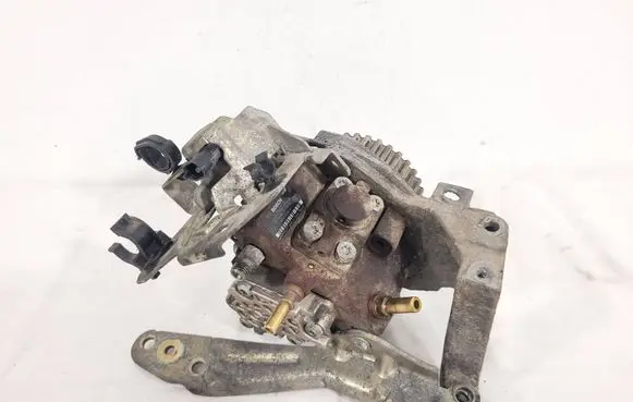 Ford C-MAX I Fuel injection high pressure pump 9656300380A 0445010102 04000446297