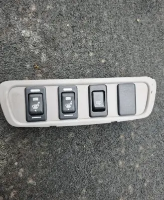 Nissan Almera Tino Seat heating switch
