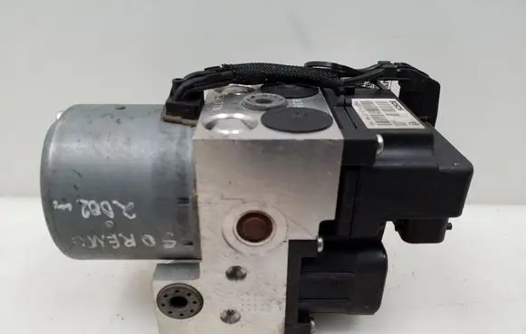 KIA Sorento ABS Pump 589103E310