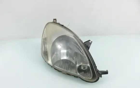 Toyota Yaris Headlight/headlamp 