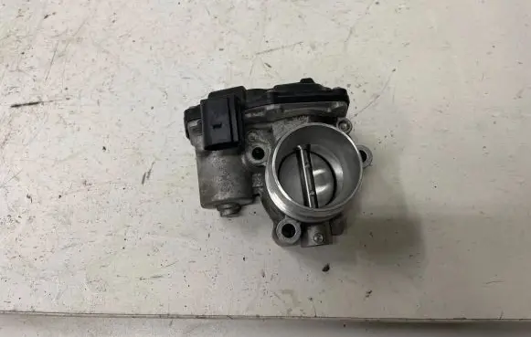 Ford Fiesta Throttle valve CM5G9F991GA