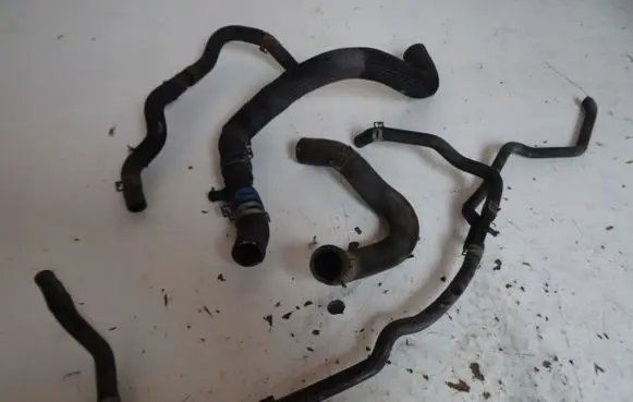 Toyota Auris E180 Engine coolant pipe/hose