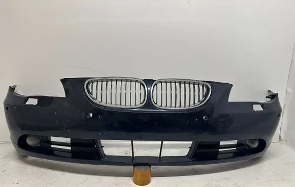 BMW 5 E60 E61 Front bumper 703369