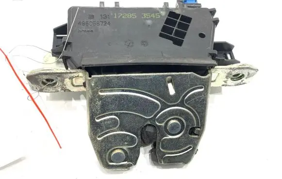 Opel Zafira B Tailgate exterior lock 13117285