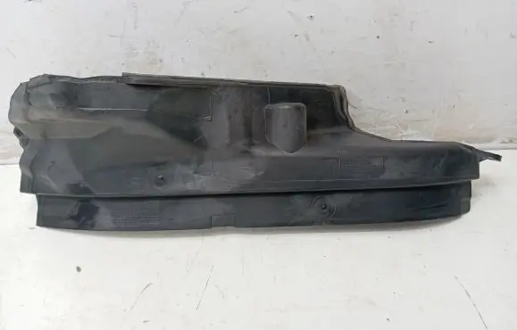 BMW 5 F10 F11 Other engine bay part 7211464