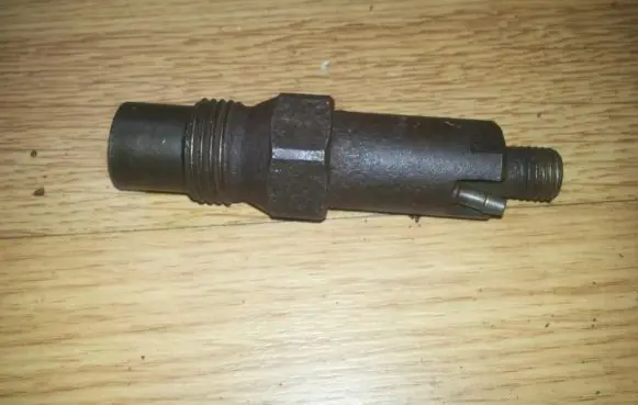 Ford Courier Fuel injector lrc6732602c