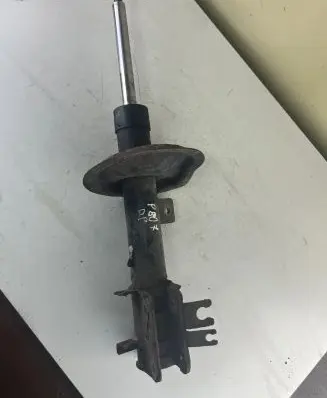 Peugeot 807 Front shock absorber/damper