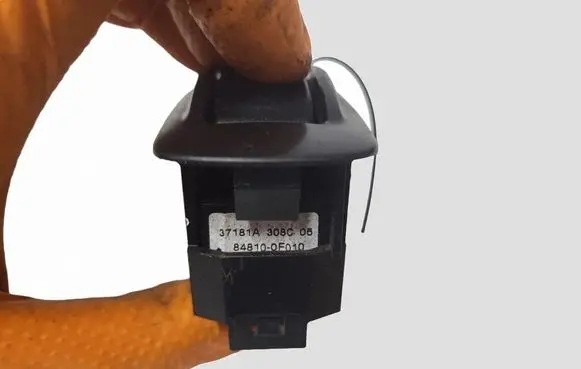 Toyota Corolla Verso E121 Electric window control switch 37181A 848100F010