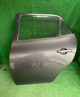 Toyota Auris 150 Rear door 