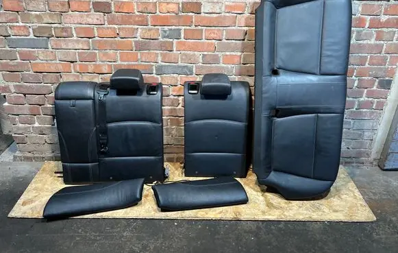 Seat set