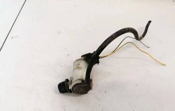 Nissan X-Trail T30 Windscreen/windshield washer pump 22224615A