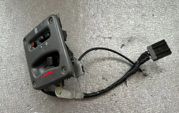 Nissan Patrol Y60 Climate control/heater control trim 2751601J05 2757620J01