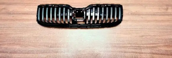 Skoda Superb B8 (3V) Front bumper upper radiator grill 3V085363G 3V0853652K