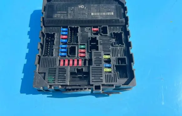 Nissan Navara D23 Fuse box set 284B74JW2B 5995200G2M