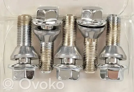 Volvo XC70 Nuts/bolts 
