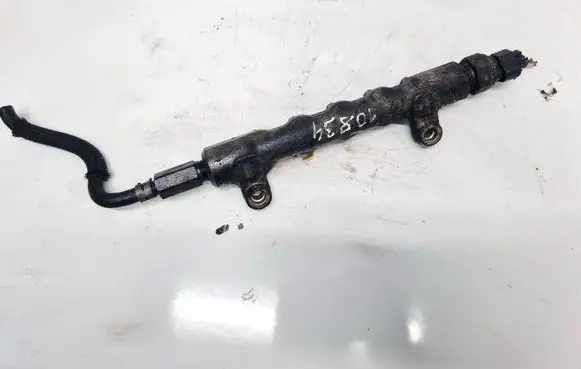 Toyota Avensis T250 Fuel main line pipe 