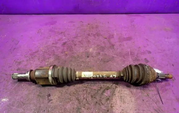 Renault Clio III Front driveshaft 