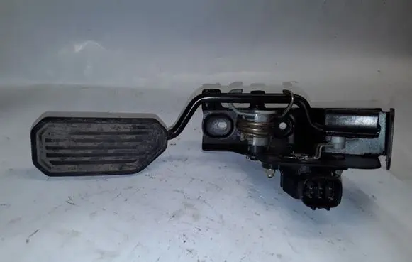 Toyota Corolla Verso E121 Accelerator throttle pedal 8928152011 1983003031