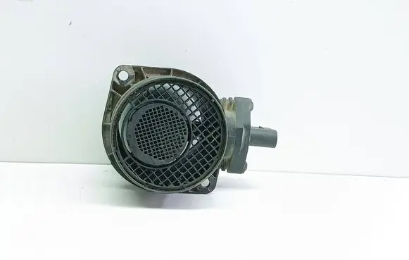 Volkswagen PASSAT B5.5 Mass air flow meter 0281002461 074906461B