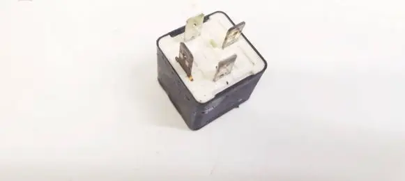 Jeep Grand Cherokee (WK) Other relay 04795068AA