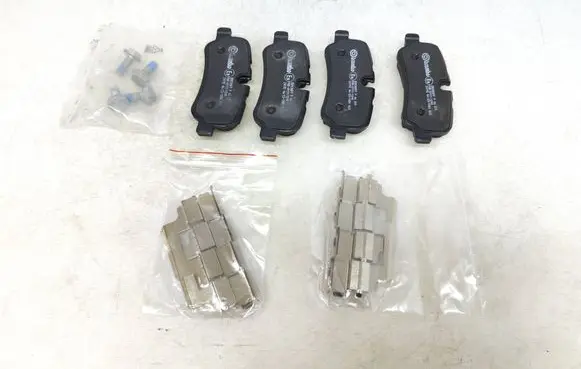 Land Rover Range Rover Sport L320 Brake pads (rear) BRM300FF 90R011111240 24192