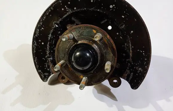 Ford Mustang V Front wheel hub spindle knuckle 5R333108