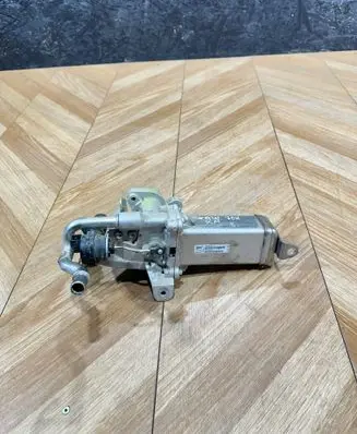 Nissan Navara D23 EGR valve cooler 147355889R MM12117