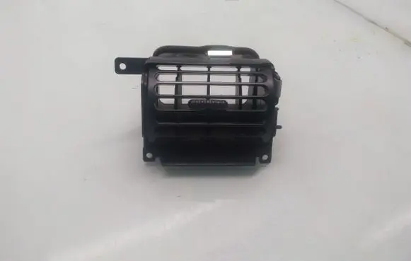 Opel Frontera B Dash center air vent grill 8971465490