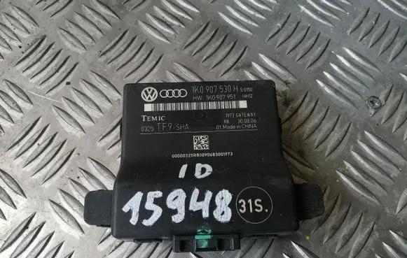 Volkswagen Golf V Gateway control module 1K0907530H