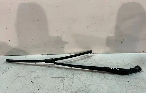 Toyota Avensis T270 Front wiper blade arm 97036203 3392126099