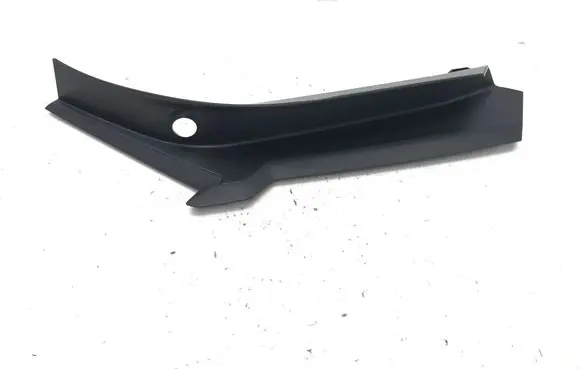 Volvo EX30 Rear/tail light trim molding 80000413 574319 P8892424133