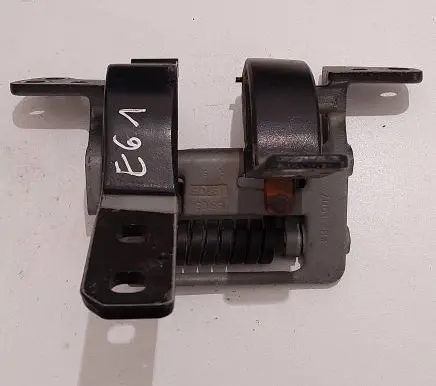 BMW 5 E60 E61 Tailgate/trunk/boot hinge 7061384